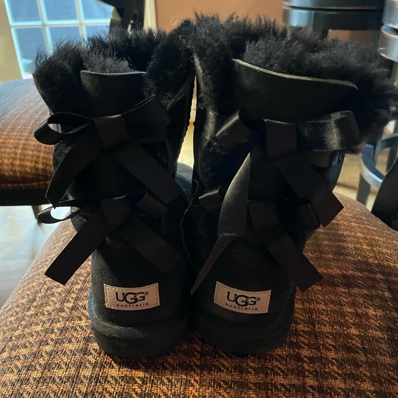 Black Ugg Boots - Picture 2 of 2